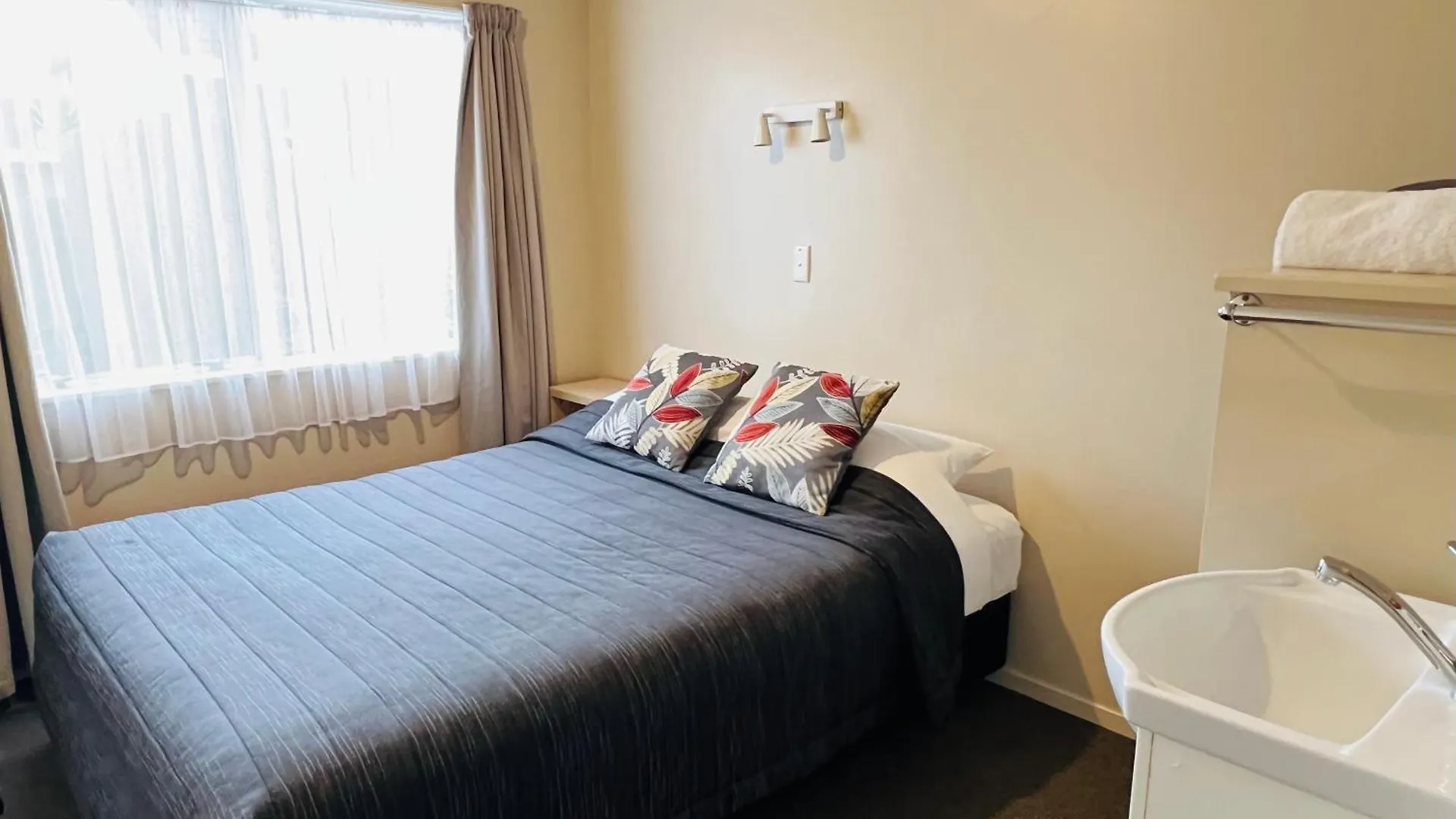 Seagulls Guesthouse Mount Maunganui New Zealand